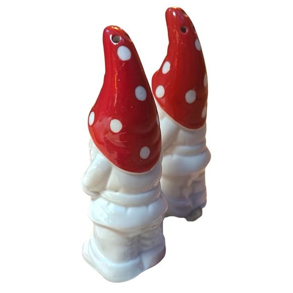 Red and White Garden Gnome -Salt and Pepper Shakers by Streamline Imagined 5” - Picture 4 of 6